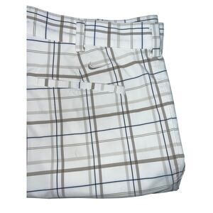 Nike Golf men's 36 white tan plaid  stripe chino shorts quick dry material